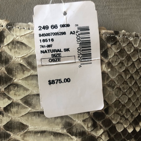 NWT! Carlos Falchi Snakeskin Clutch - Picture 4 of 6